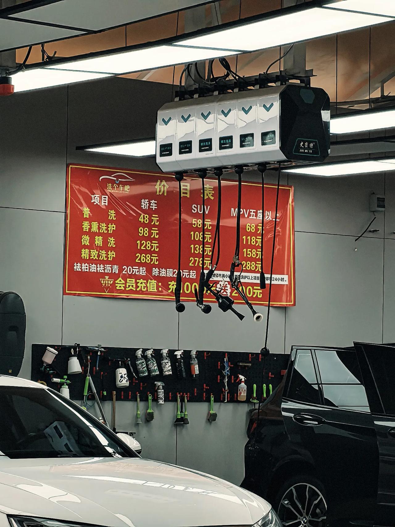 这个价格还是可以的吧！现在感觉买车不贵，后续的费用真的不少啊！