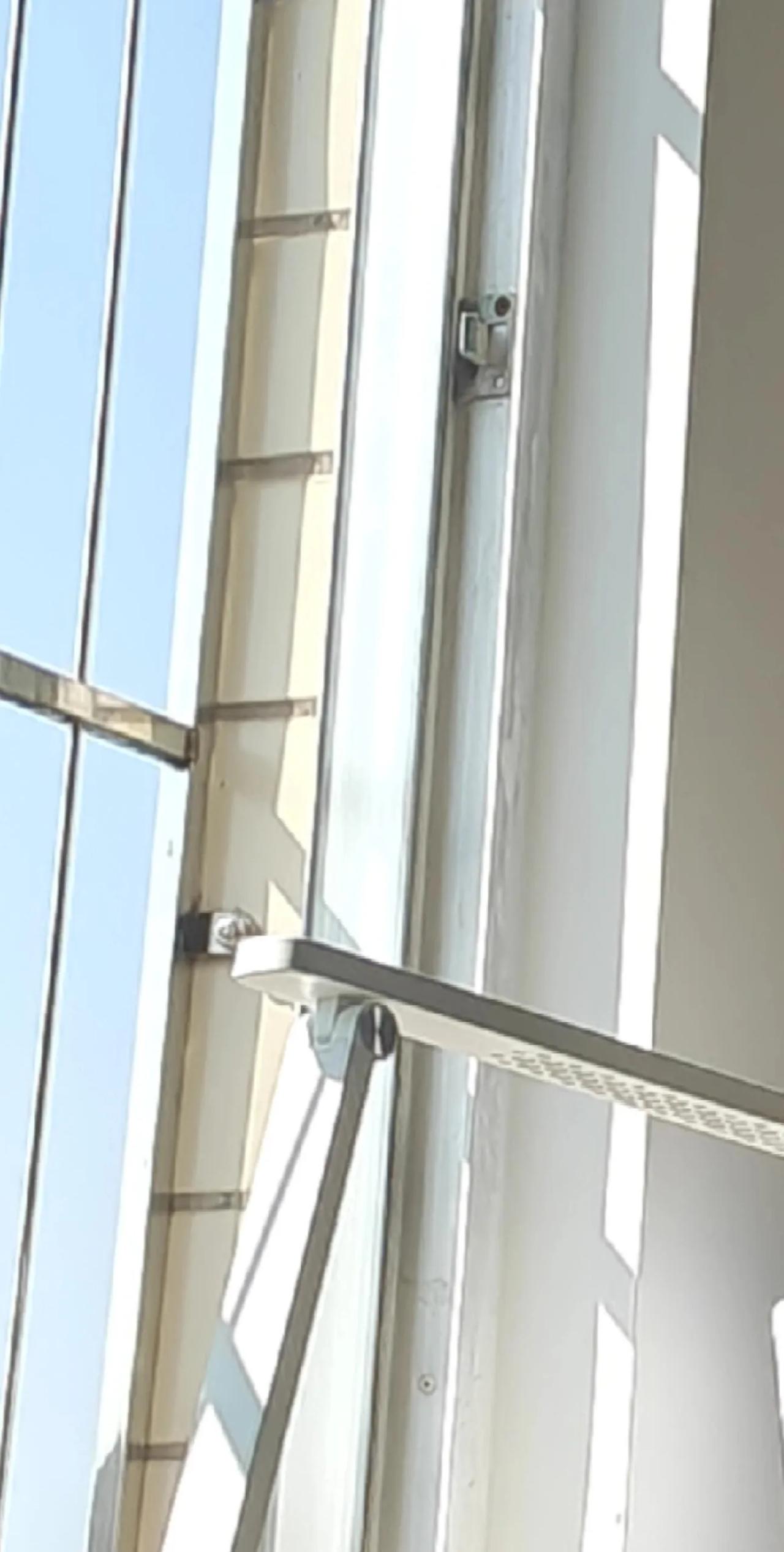 真实教师工作之后看淡考编了应届毕业后去私立高中工作，发现：哦，原来真是的教师工