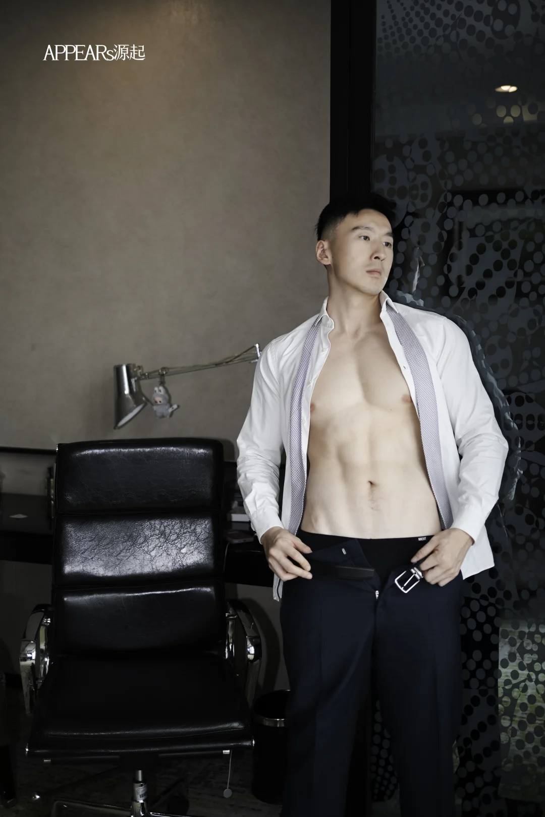 爹系肌肉男，想聽你們叫___❓