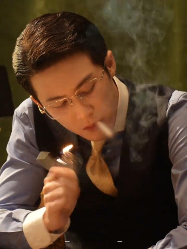 哇塞哇塞我直接爱上檀健次震耳欲聋抽烟镜头檀健次震耳欲聋台词好带感​​​