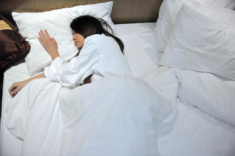 工作发现，很多出来开房的人，在酒店前台，很少有女人主动登记的，基本上都是