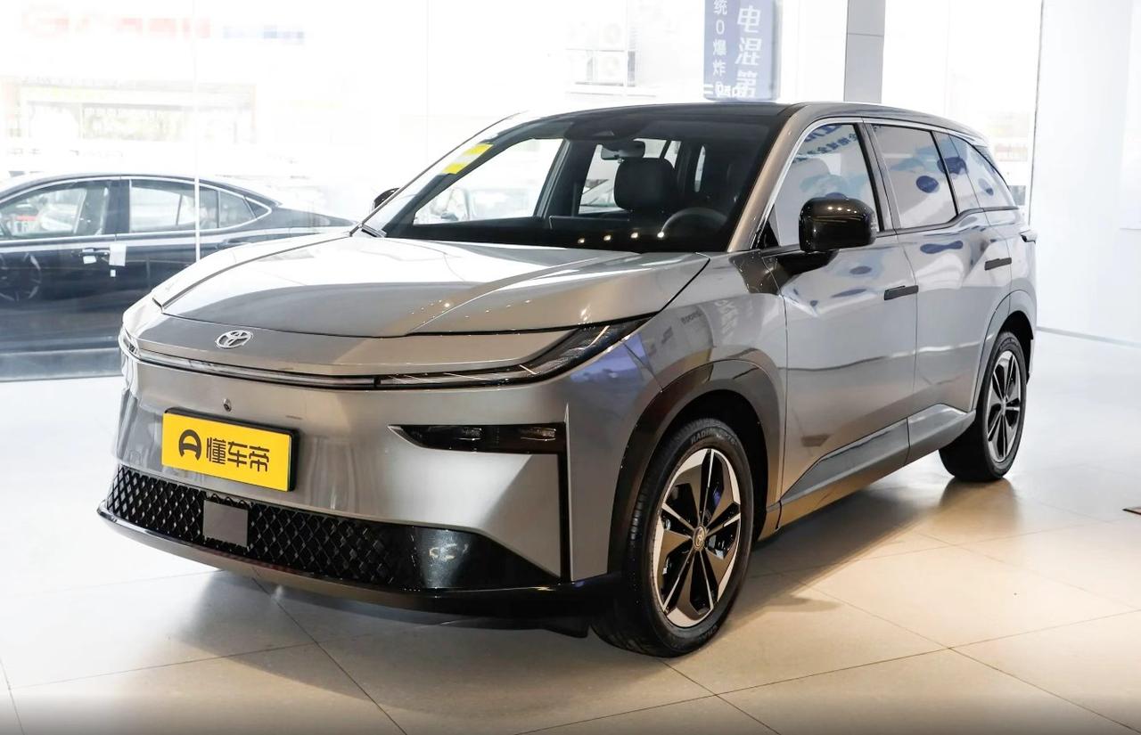 最近后台老有朋友问：“老朱，二手铂智3X能买吗？”说实话，这车现在确实火——刚上