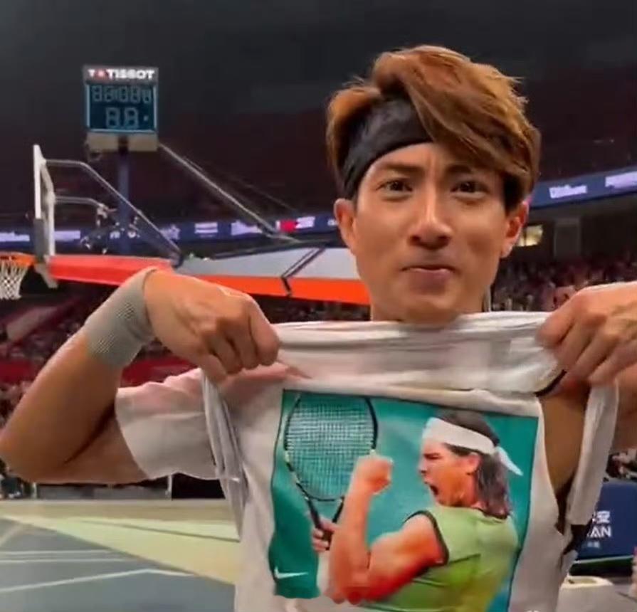 吴尊泪洒纳达尔退役仪式见过粉丝追偶像，明星追偶像也这么上头吗？吴尊去巴黎参加了