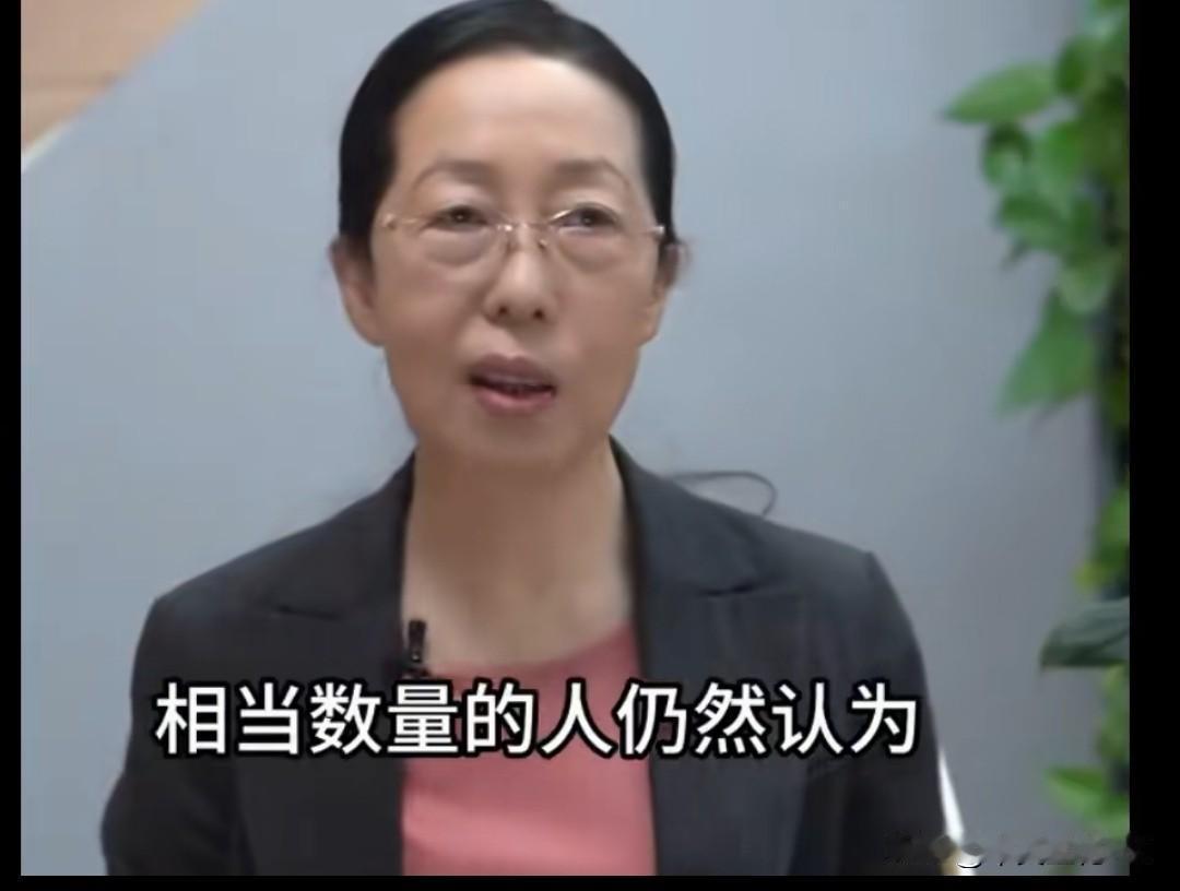 李文娟教授说现在农产品一个生产季虽然需要打多次农药但是安全性比之前一个生产季打一