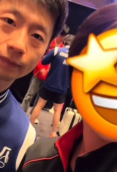 笑死我了去cut小莎发现一只给人签名的狗儿（是吧我没认错吧