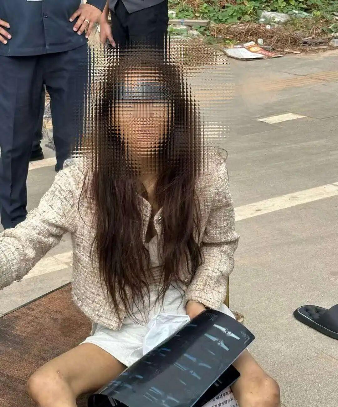 近期，媒体报道称一中国女子流落柬埔寨街头。福建姑娘吴某桢蜷缩在西哈努克市街头