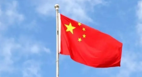 还是石齐平看的透彻！石齐平表示，随着中美在贸易领域激战，中国的反霸大战略已逐步形