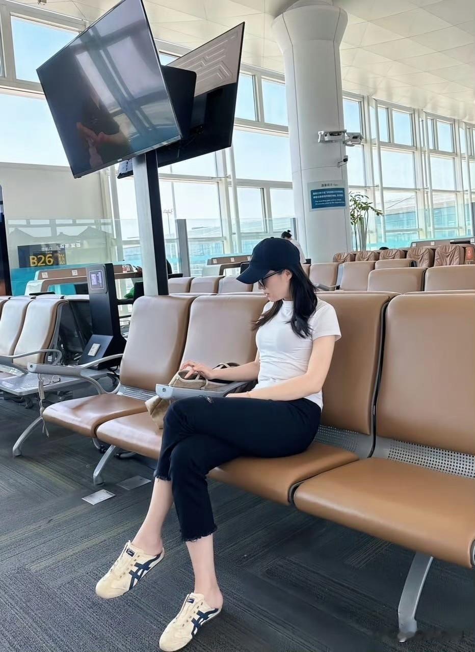 看看气质女神的穿着搭配吧