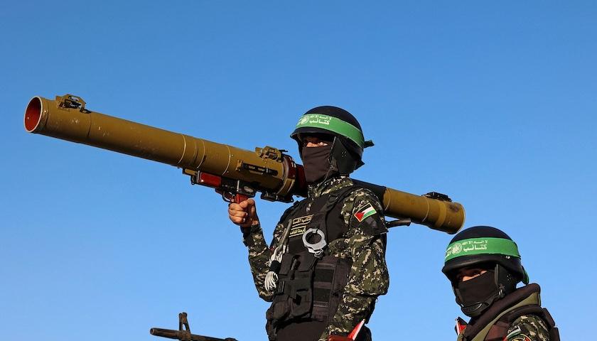 【哈马斯准备向以色列提供5年、7年或10年的停火】12月8日，哈马斯政治局成员