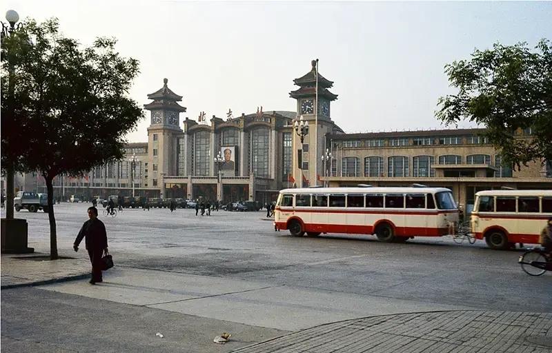 外国摄影师镜头下的中国时间:1977-1979年地点:北京摄影:阿德里亚诺