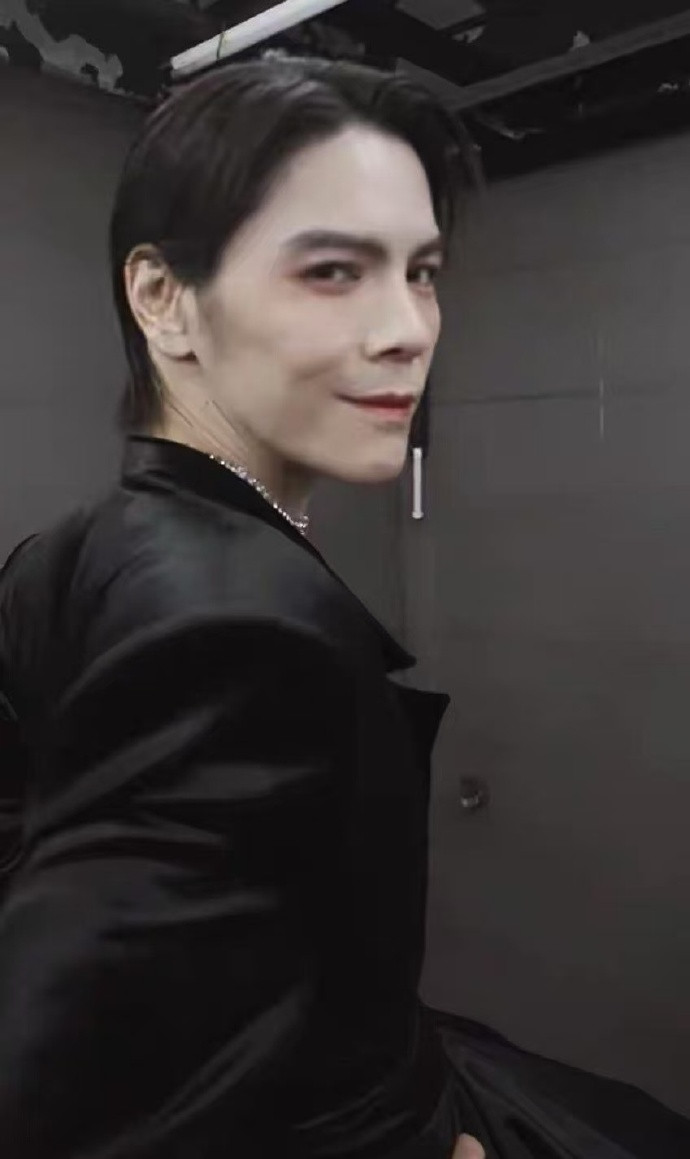 你以为是捡破烂的，其实人家是富二代。​​​