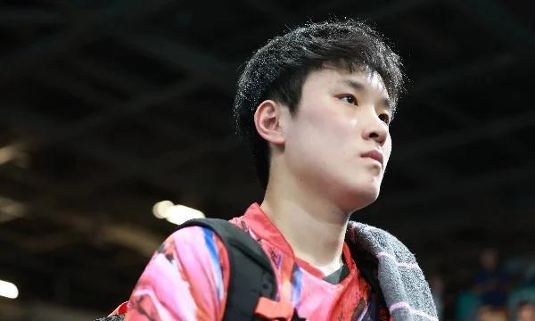 养狼，养狼，养出了一群大灰狼，现在国乒已经连续失去两站巡回赛冠军，这在以前是不可