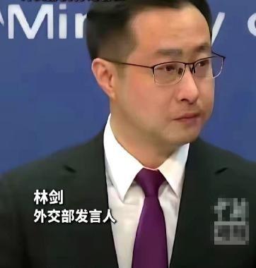 在外交部记者会上，日本记者说出了这样的一番话：日本已经成功的开采出了稀土，这足以