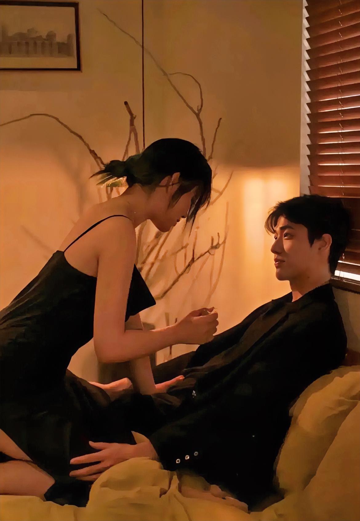 已婚男人外面长期固定有一个女人会怎么样？给你们讲一个我们的咨询案例：男的50