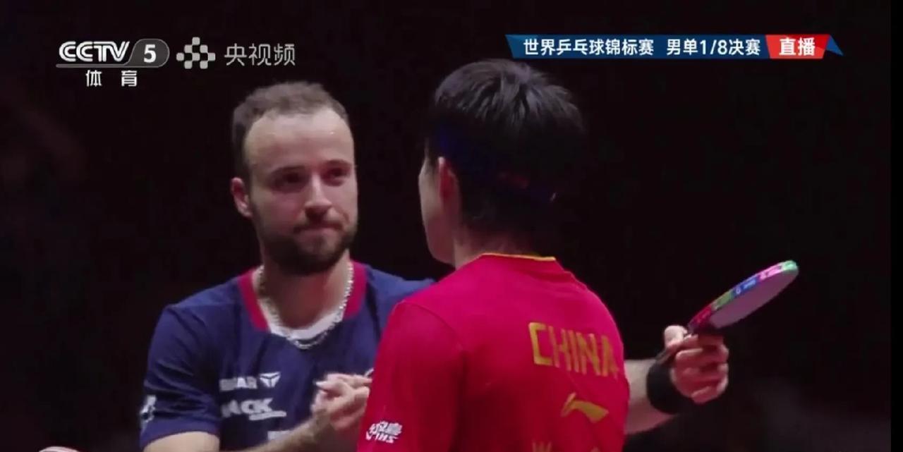 西蒙高茨在对阵王楚钦前，希望他早点输球。今天他和王楚钦的对阵，让我们看到了林高