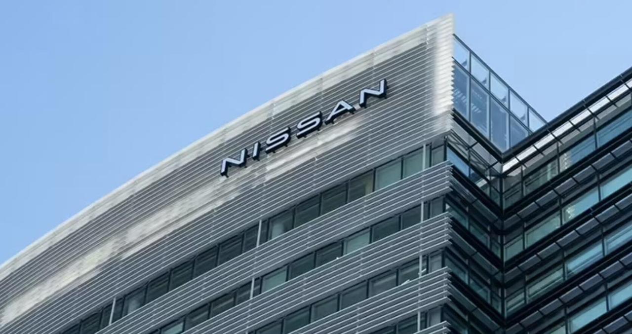日产汽车最近做了个挺大的决定，把他们位于日本横滨的全球总部大楼给卖了，买家是由咱