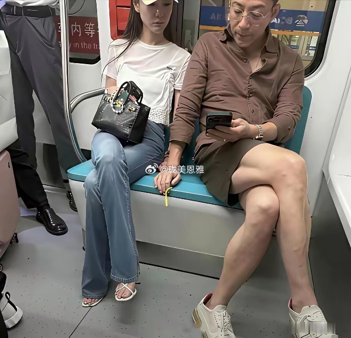 这么有钱了还坐地铁
