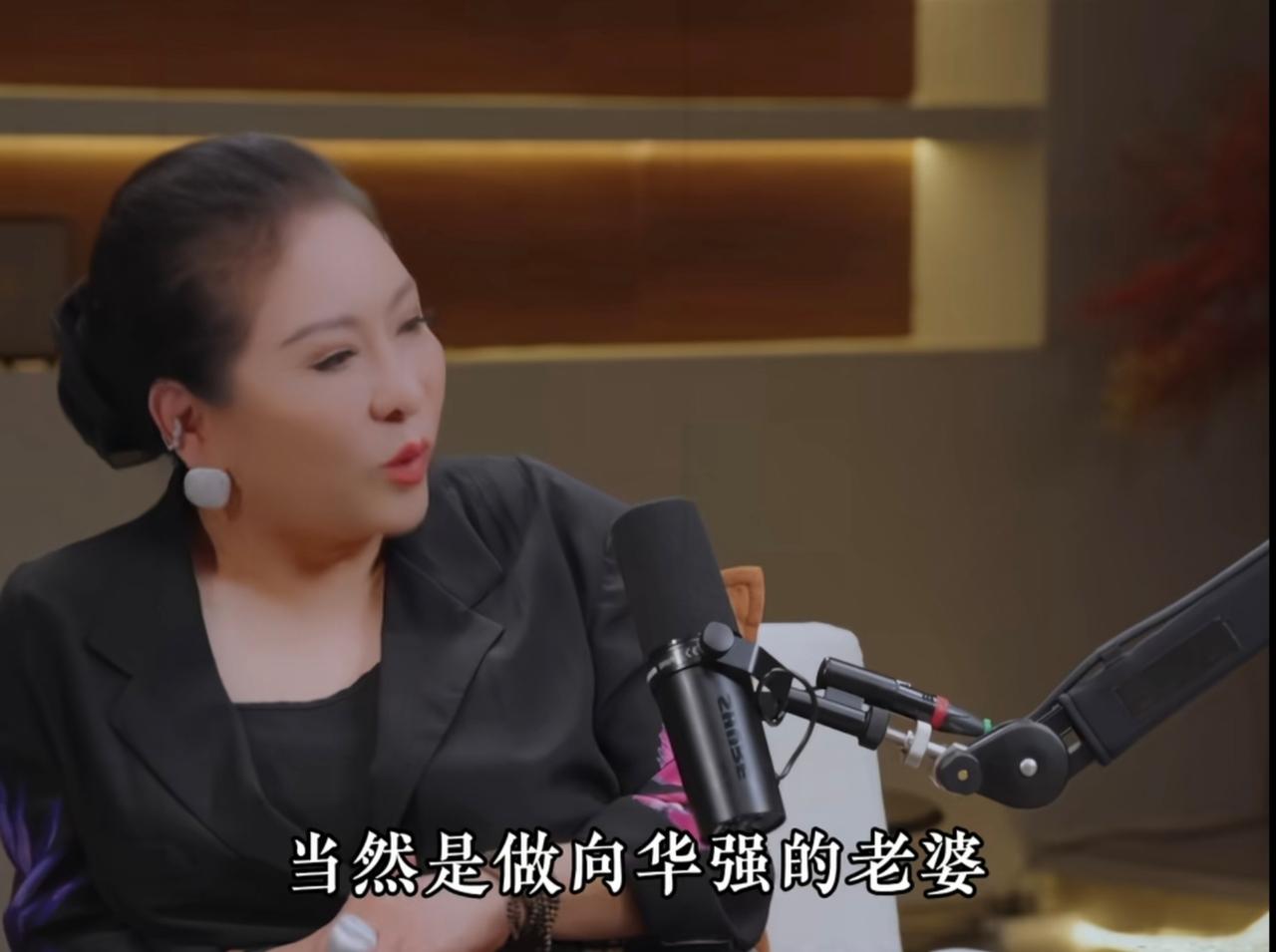 鲁豫:“是做你老公的太太难，还是做你孩子的妈妈更难”向太坦言:“都难，可是是