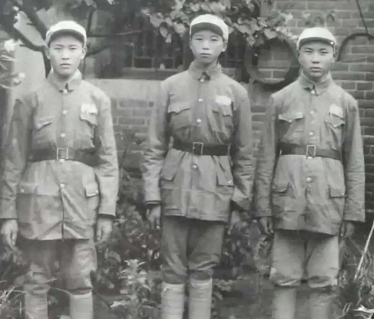 1950年，山东剿匪期间，战士张文凯在路上救了一个十三四岁的小姑娘，谁知道休息的