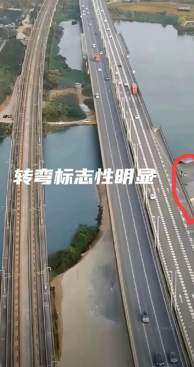 看到东莞高速四车道变三车道出事的新闻，第一反应是“路有问题”？但仔细一看——
