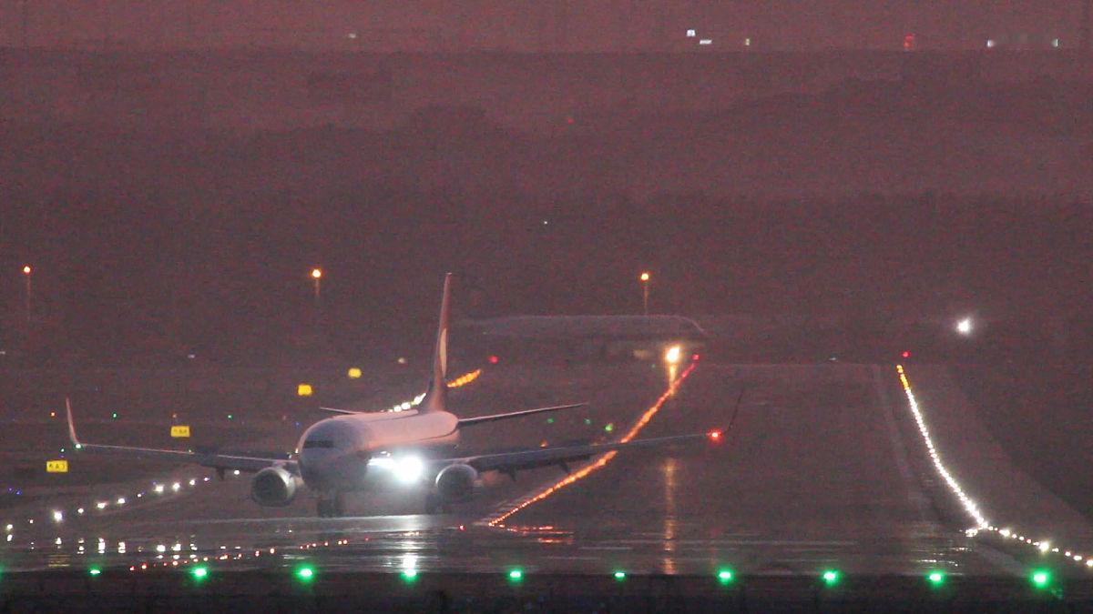 兰州凌晨的30圈盘旋：当轰鸣背后藏着生死抉择，我们该如何平衡安全与安宁？“以