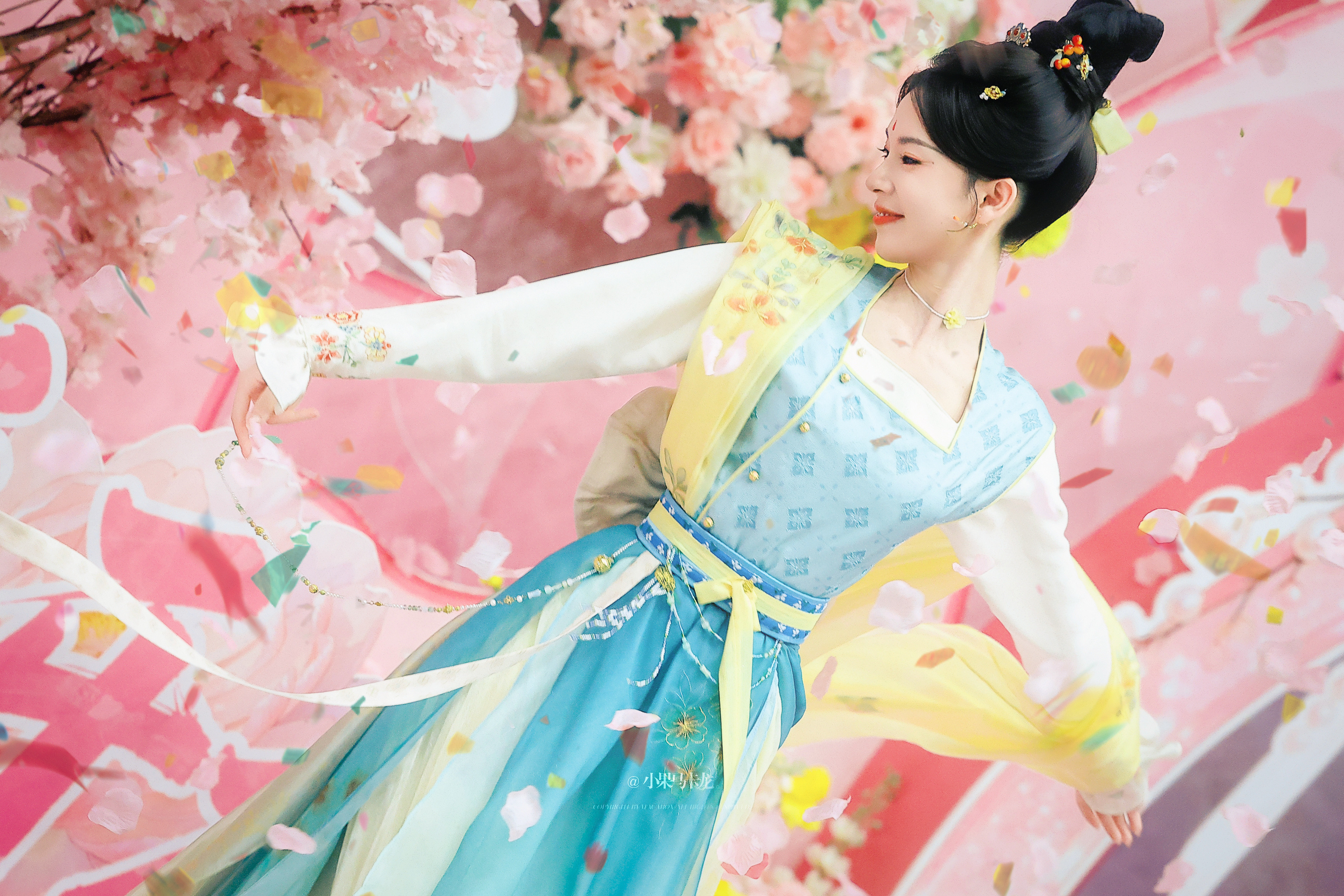 陈瑶260811开机应援🌸🌸陈瑶被剧透的世界