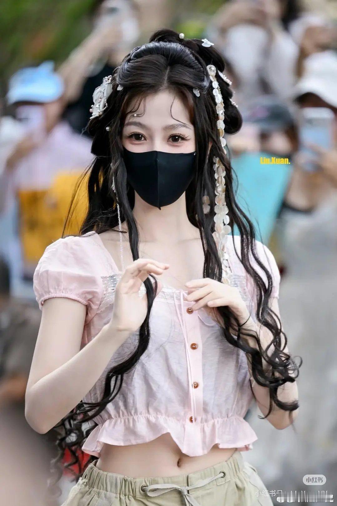 虞书欣新剧妆造这么现代吗？不敢想在剧里会是什么样的
