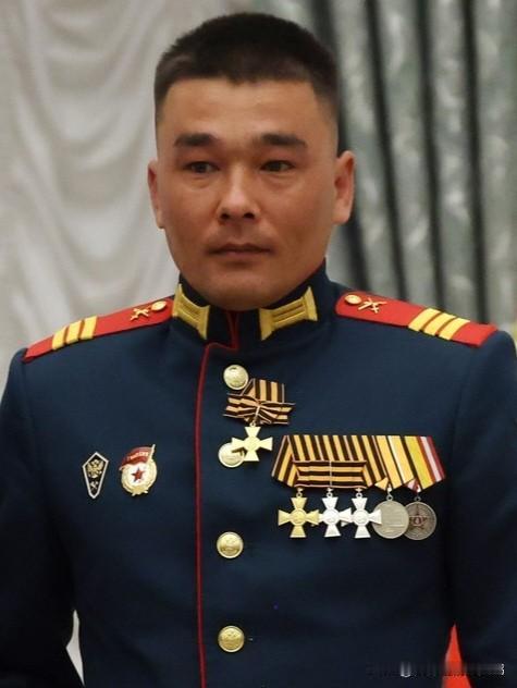 俄罗斯联邦首批圣格奥尔基奖章骑士诞生！在上周克里姆林宫进行的授奖仪式中，颁发