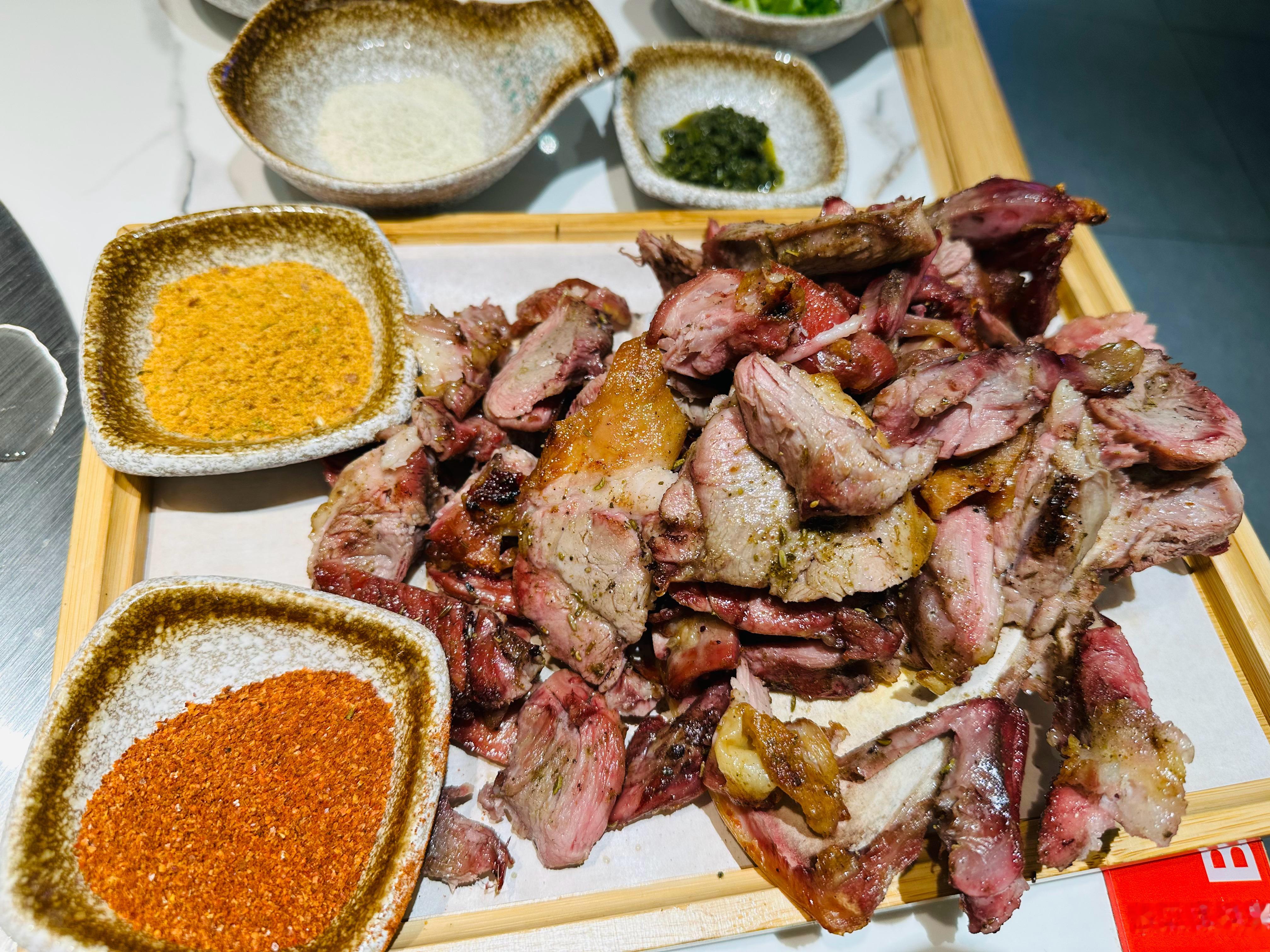 对自己好点，想吃就吃，没事的～减脂期不要吃太多面食​​​