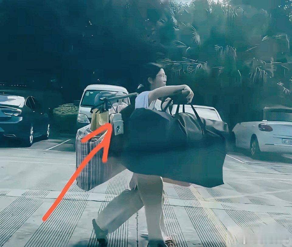 教育是什么？两张图让全网人都在反思，尤其是我们当家长的。[思考]​​​