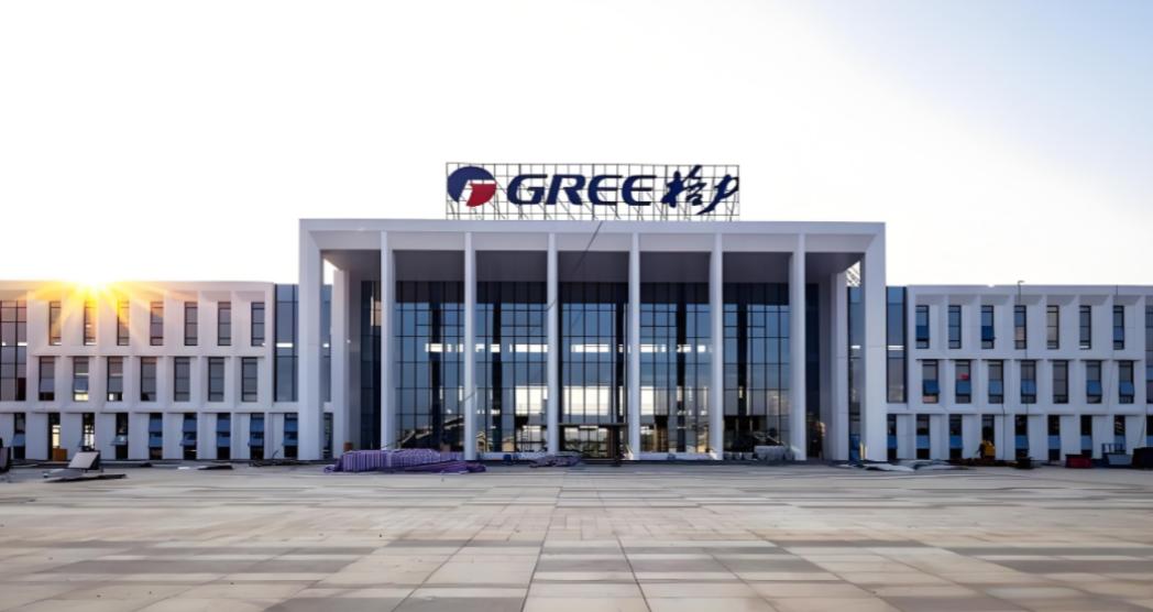 荷兰这波操作真是绝了！刚出台新规卡我们脖子，不准中国买高端光刻机，结果你猜怎么