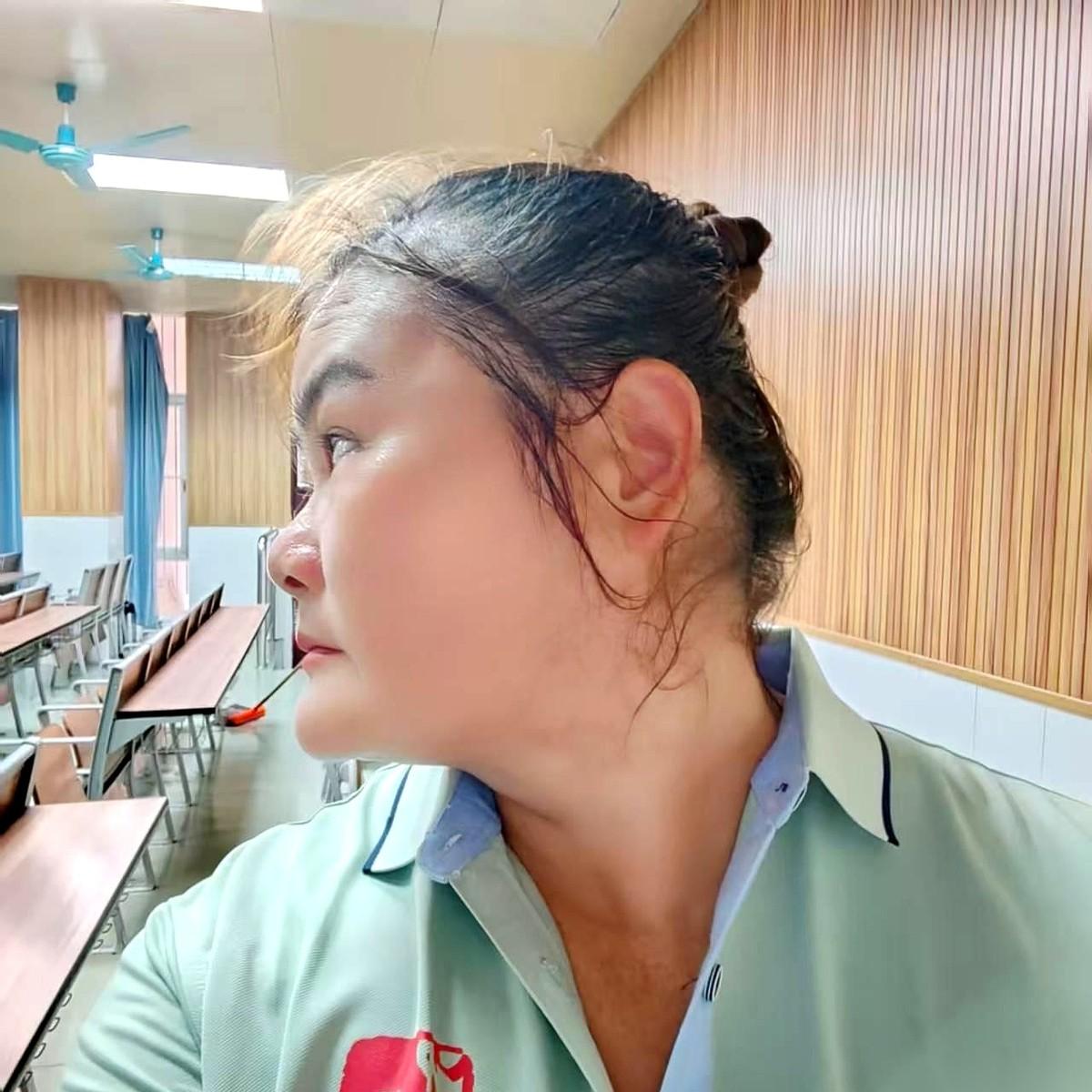 朋友问我，小区招保洁，一个月2500，去不去？我笑了。我说，我就是回老家种地