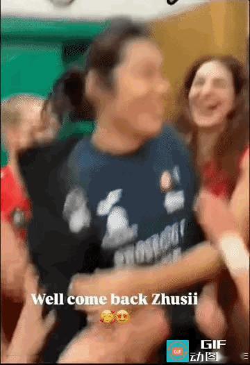 难以理解：朱婷为何在意大利俱乐部那么受欢迎？大家看下这个画面，这是朱婷结束全