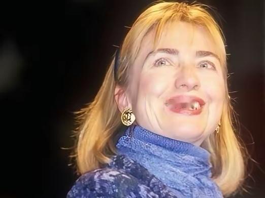 这一年的希拉里，是真的耀眼！1992年，克林顿赢了老布什，成为了美国总统，而希