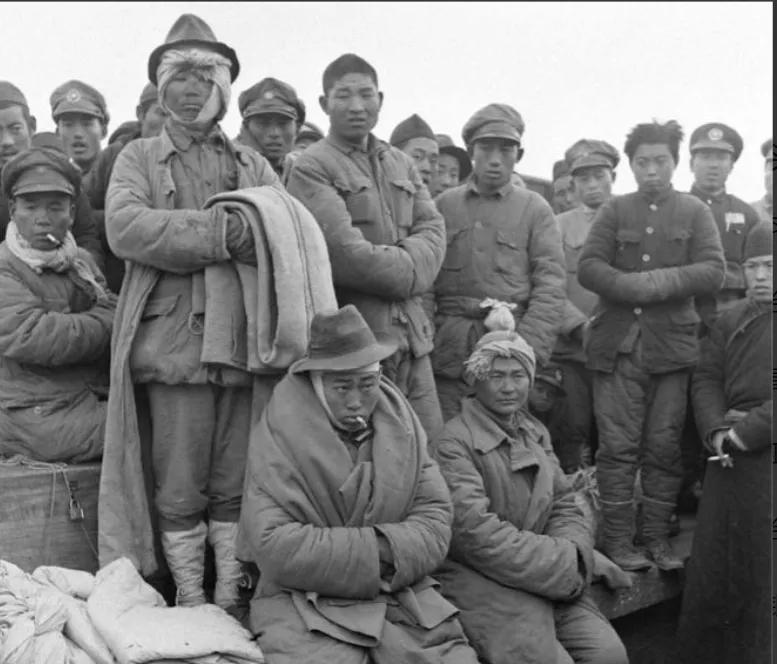 1947年8月，国民党驻盐城的师长李铁民下令将城内一百多地下党杀害，少将韩君明劝