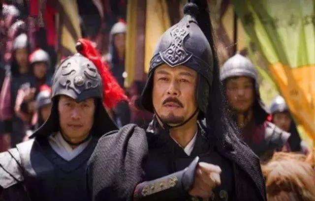 1424年，明成祖朱棣驾崩，太监对内阁杨荣说：＂咱们秘不发丧，用锡融成一口大棺材