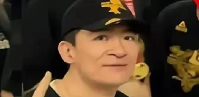 张隆李梦年龄差引争议两人关系背后有隐情最近网上有人说张隆和李梦差17岁，张