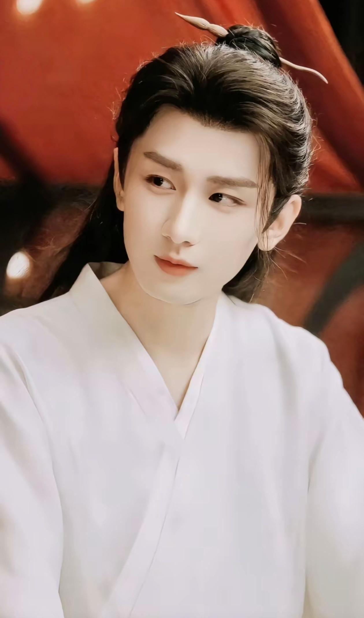 播出三载，《莲花楼》依旧是榜单神话！同时稳居热播榜、飙升榜、N刷榜，高分榜，必