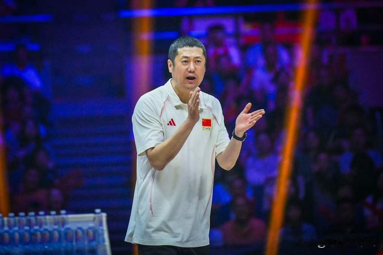 中国女排直通奥运仅剩两条路在亚锦赛决赛中2-3惜败泰国，中国女排遗憾错失直通