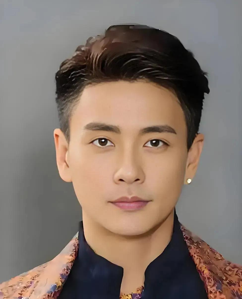 我怀疑过胡杏儿是冲动分手，也怀疑过她是不是不够爱黄宗泽，但实在没想到，黄宗泽