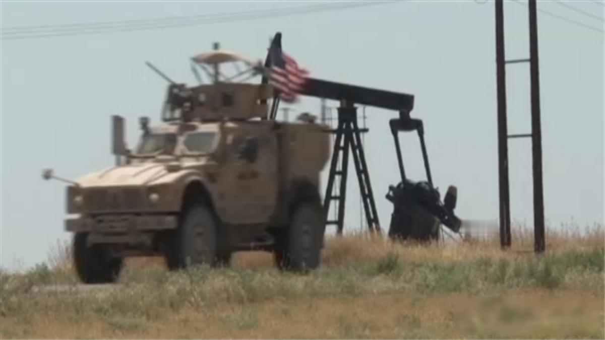 誓要“夺回石油”！美国史上最大规模舰队，正式发起全面封锁最近美国那边又闹出大事