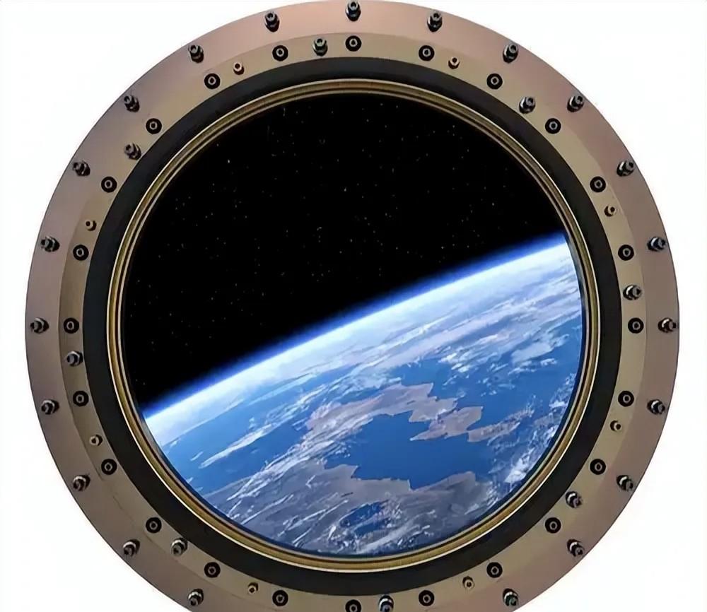 中国航天飞船玻璃裂了，太空维修比地面难十倍，神奇工具解围了。11月26日神舟2