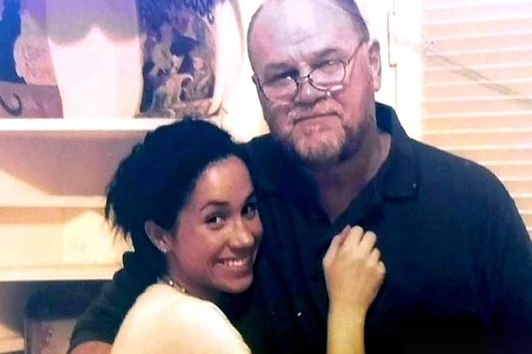 老爹的腿截了，女儿的电话终于来了。就因为血栓，小腿都黑了，81岁的老人家在手术