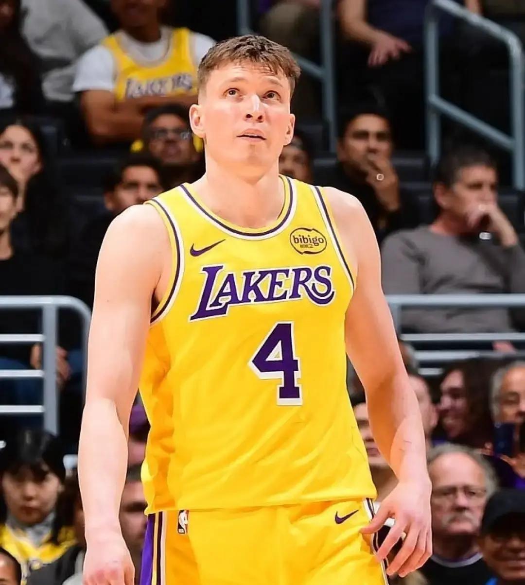 湖人摊牌了！2026休赛期必送走首轮17号秀新秀已成烫手山芋据TheAth