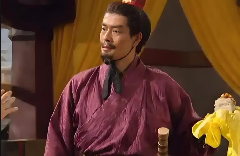 三国时假节、持节、使持节、假节钺有何区别？我们读三国，不管是《三国志》或者《