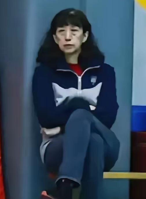 大家都爱女排，只是赖亚文不负责任，你再急也没用，我们这群人，哪个不是把中国女