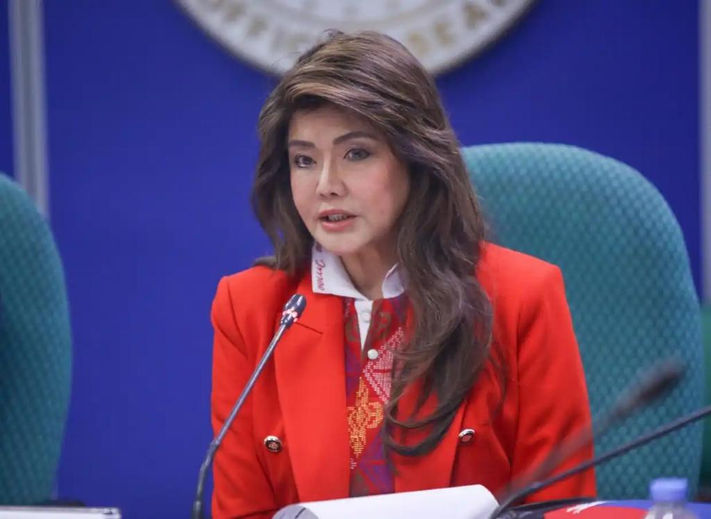 4月22号这天，菲律宾政坛炸了个大新闻！现任总统马科斯的亲姐姐、参议员伊梅·马科