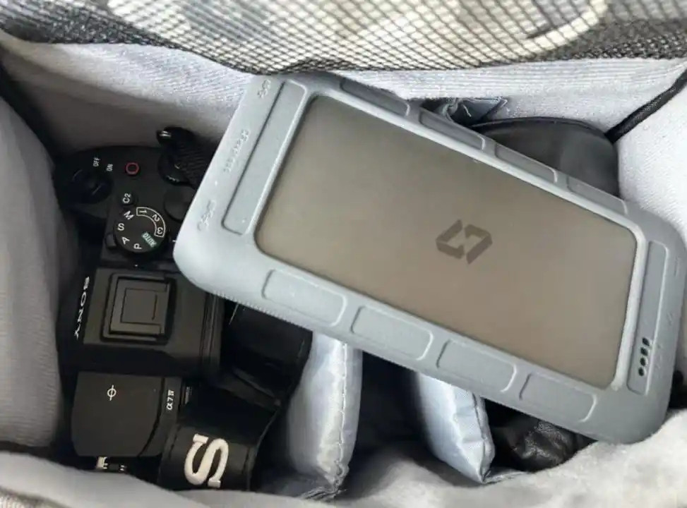 大疆Pocket4上线，但感觉去年买的Pocket3依旧抗打，再花钱买一台新