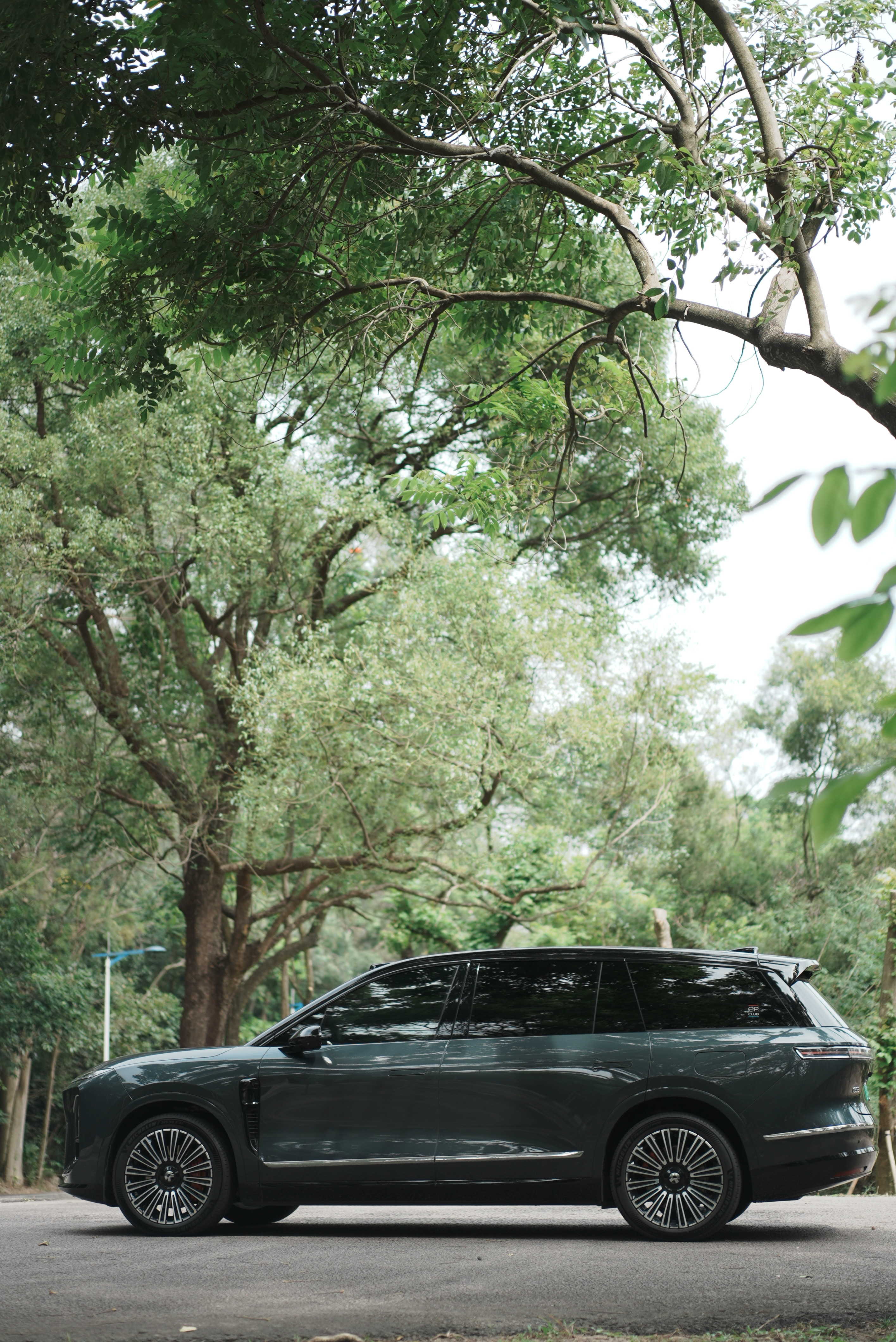 星辰绿的ES8可真好看蔚来全新es8​​​​再补充一句：现在这个时间节点，还