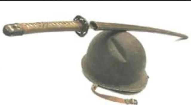 当日本剑豪遇到美式居合会擦出什么样的火花？在瓜岛战役中，瓦尔特·麦基尼陆战队排长